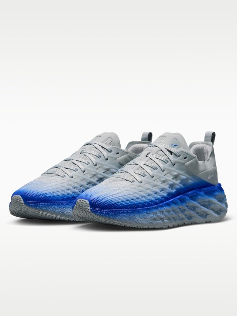 NEW Nike Ava Edge, Men's Size 8